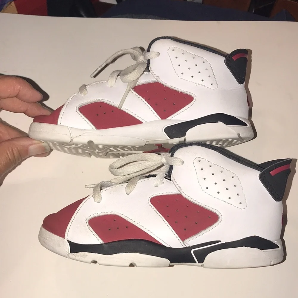 Boy’s Jordan 6 Retro TD Carmine 2021 Sneakers